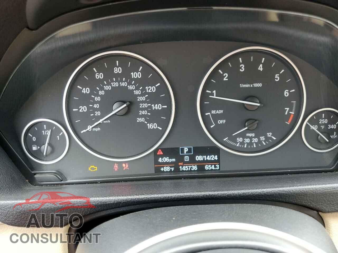 BMW 3 SERIES 2016 - WBA8E1G5XGNU11685