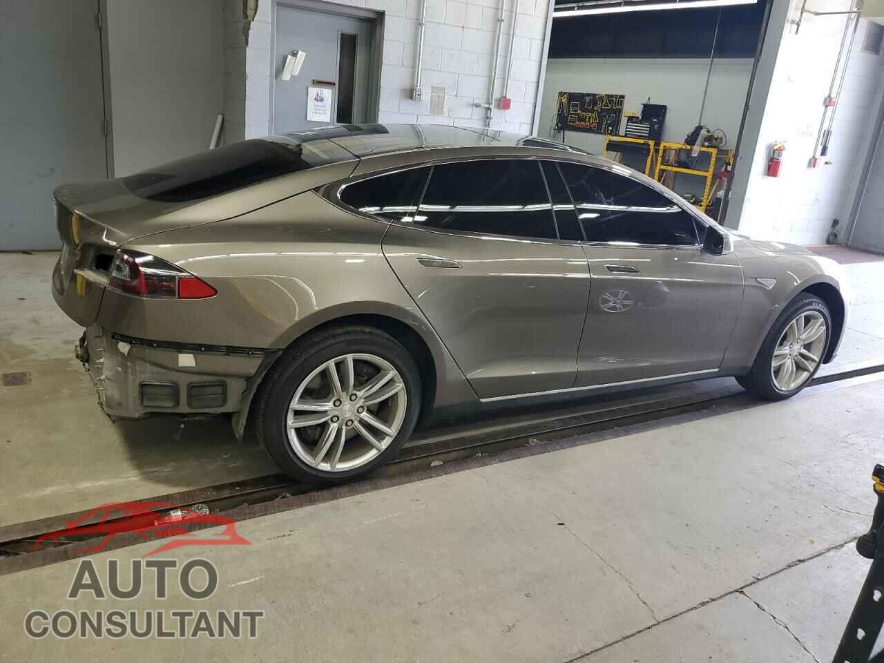 TESLA MODEL S 2016 - 5YJSA1E24GF129201