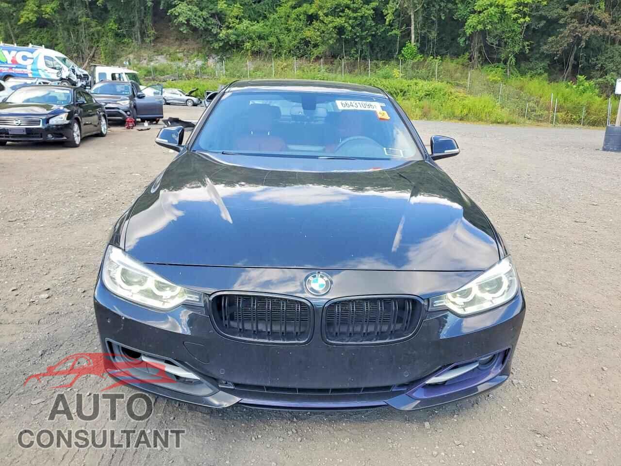 BMW 3 SERIES 2013 - WBA3B9G55DNR79128
