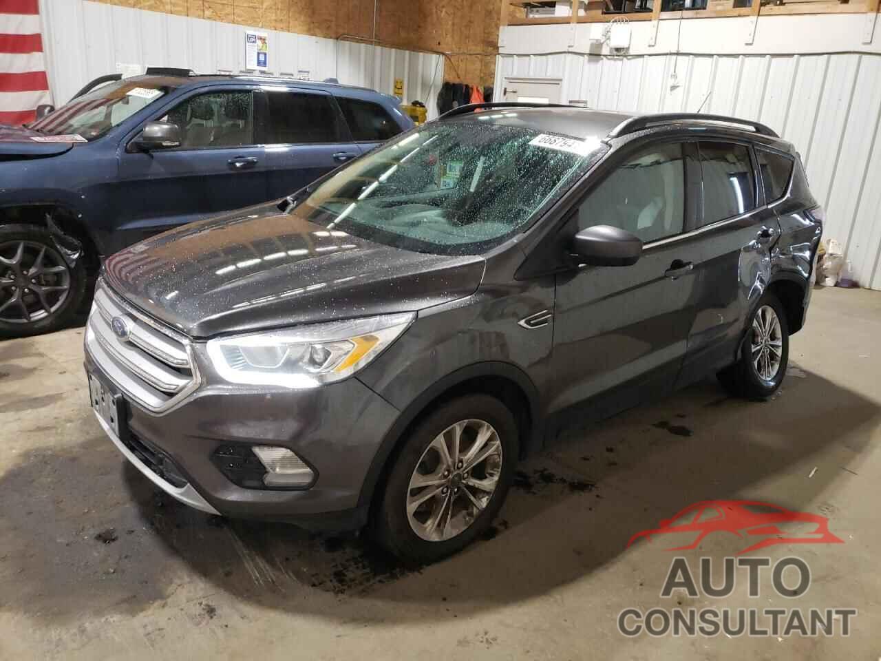 FORD ESCAPE 2017 - 1FMCU9G9XHUB82185
