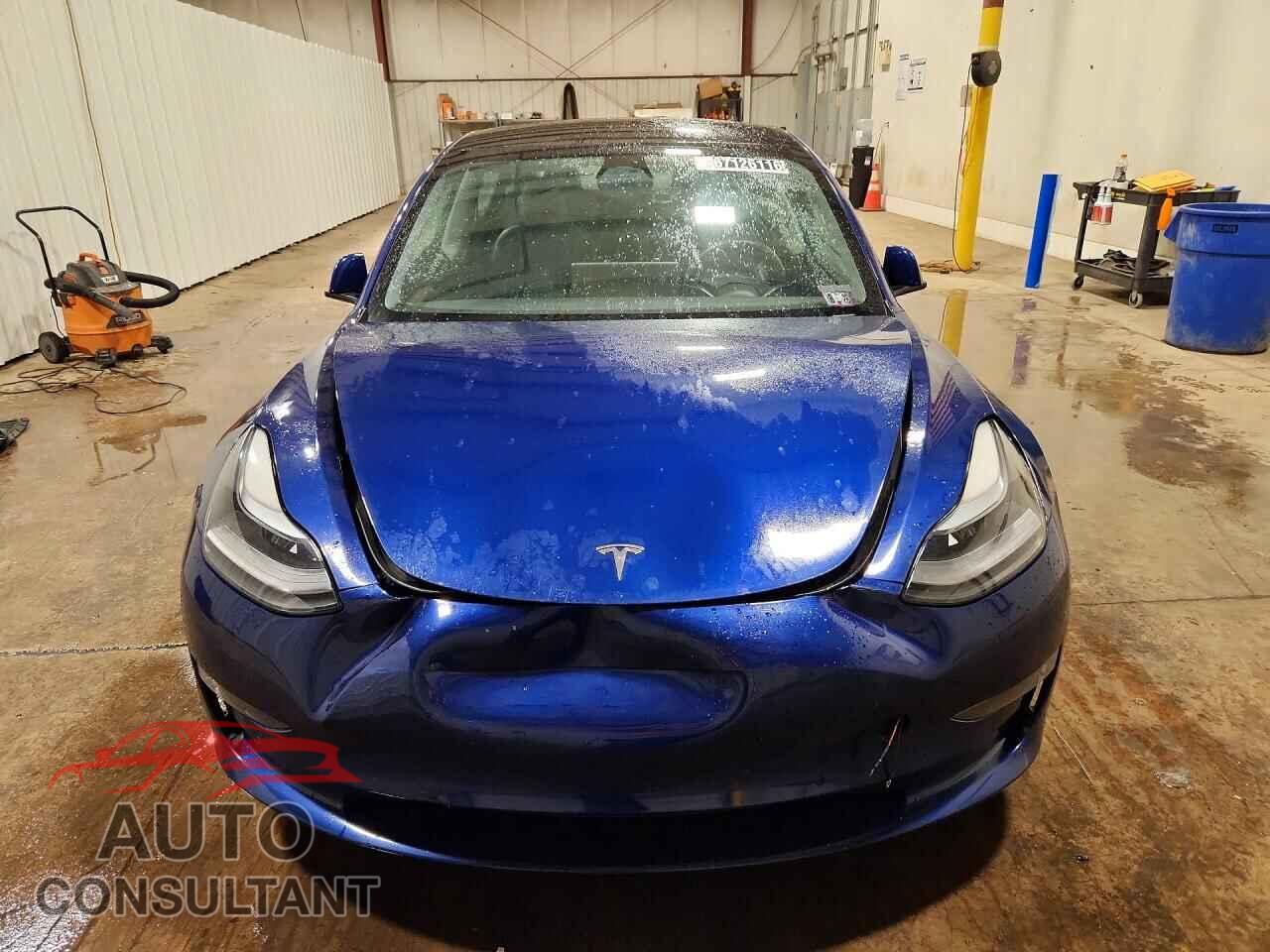 TESLA MODEL 3 2022 - 5YJ3E1EA2NF304199
