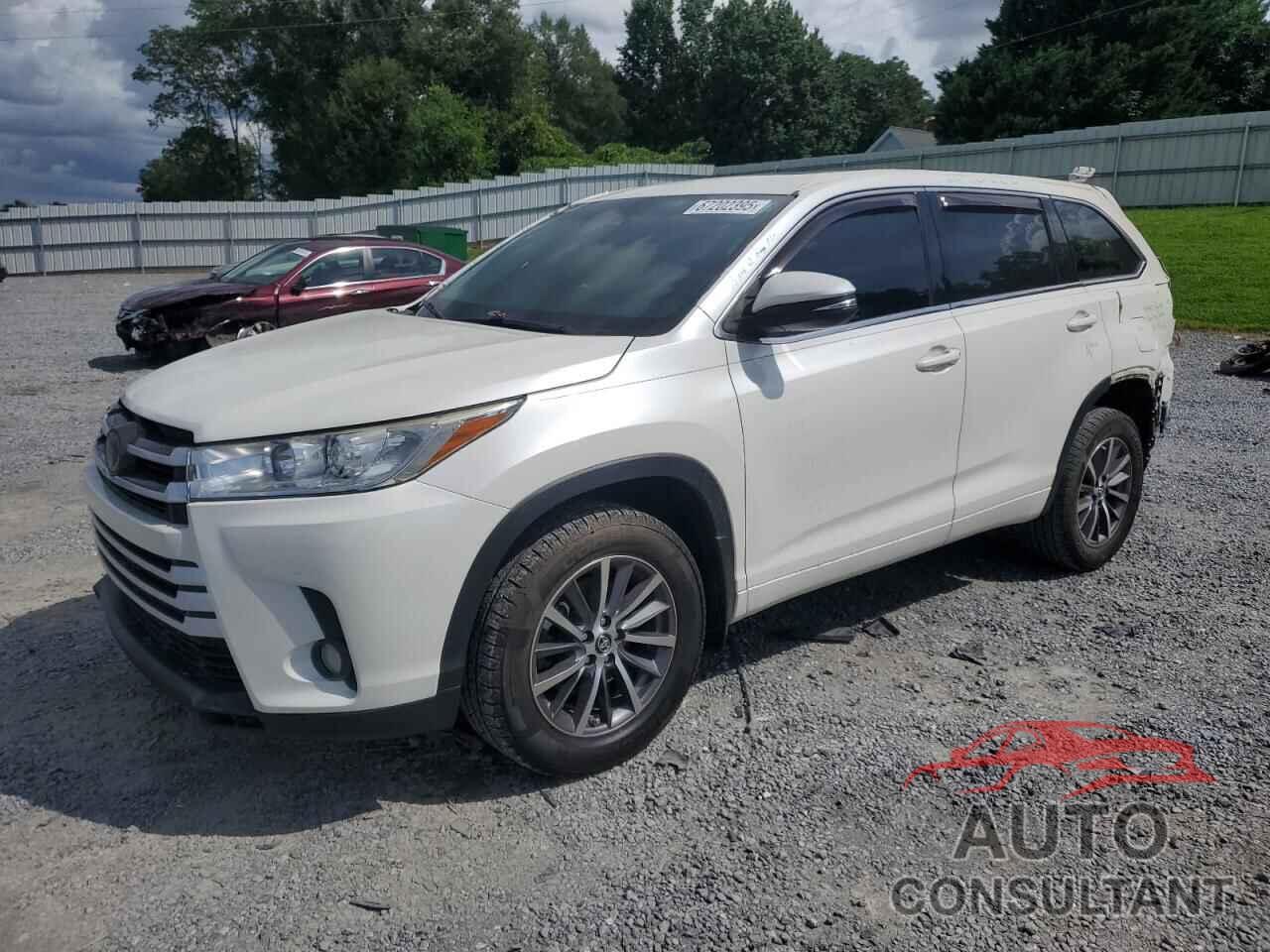 TOYOTA HIGHLANDER 2018 - 5TDKZRFH1JS550225