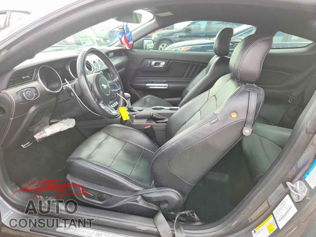 FORD MUSTANG 2022 - 1FA6P8CF8N5111755
