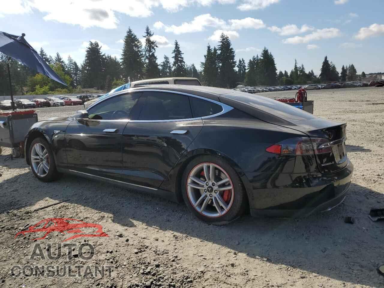 TESLA MODEL S 2013 - 5YJSA1BG1DFP08450
