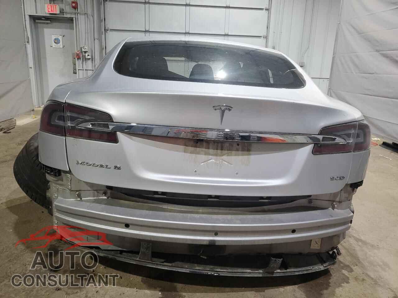 TESLA MODEL S 2016 - 5YJSA1E27GF143156