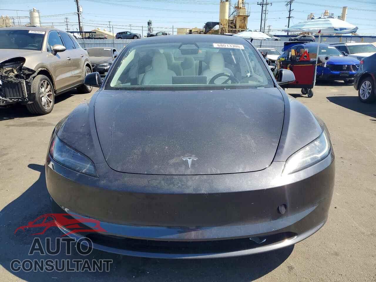 TESLA MODEL 3 2024 - 5YJ3E1EA2RF815448