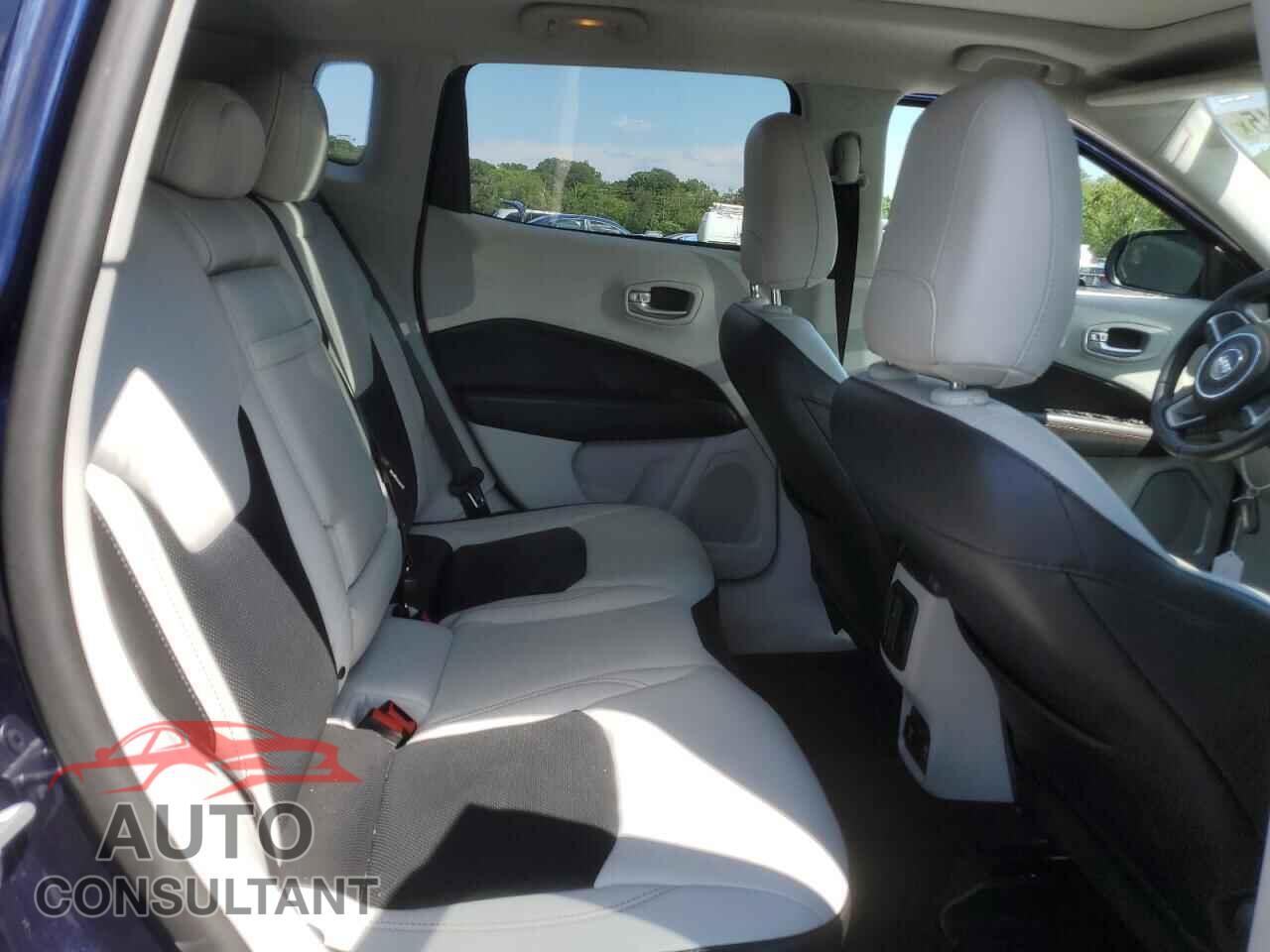 JEEP COMPASS 2018 - 3C4NJDCB6JT221968