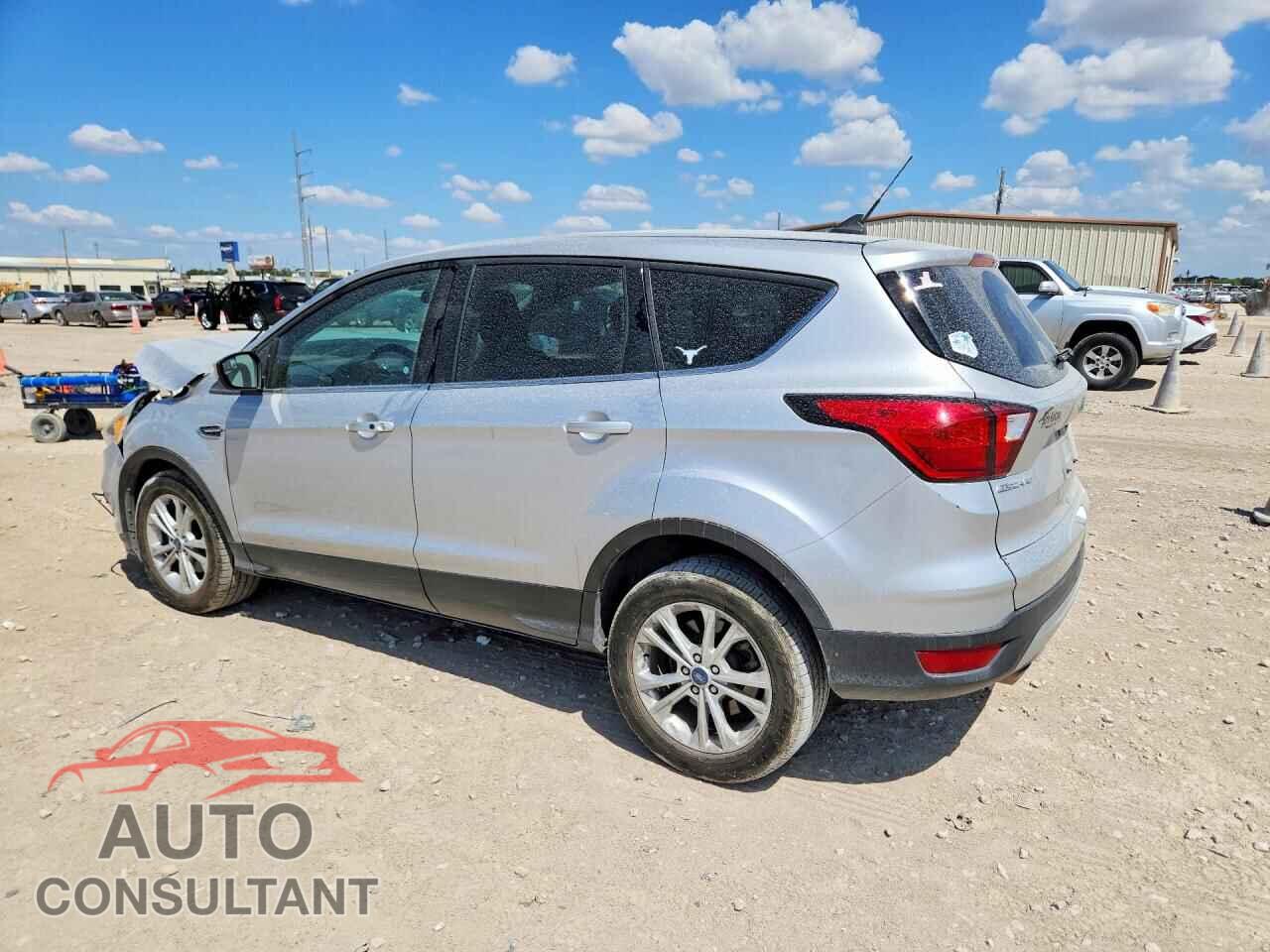 FORD ESCAPE 2019 - 1FMCU0GD8KUB00977