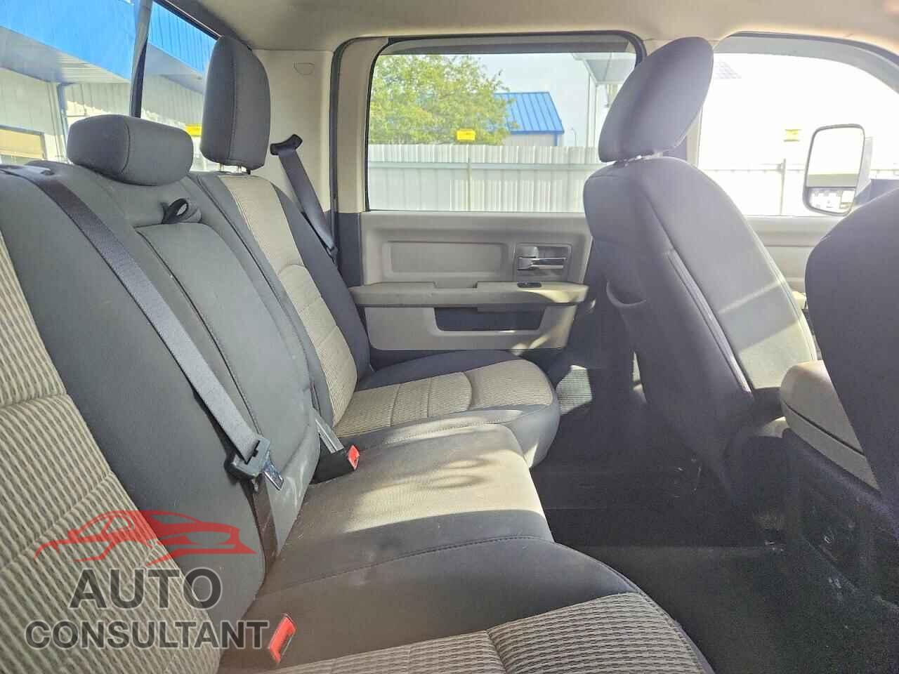 DODGE RAM 2500 2012 - 3C6TD5DT3CG214877