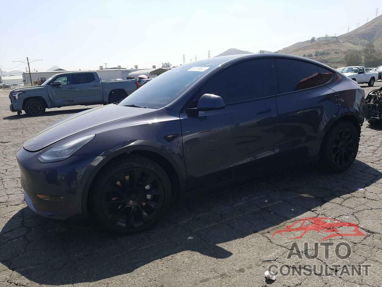 TESLA MODEL Y 2021 - 5YJYGAEE6MF251038