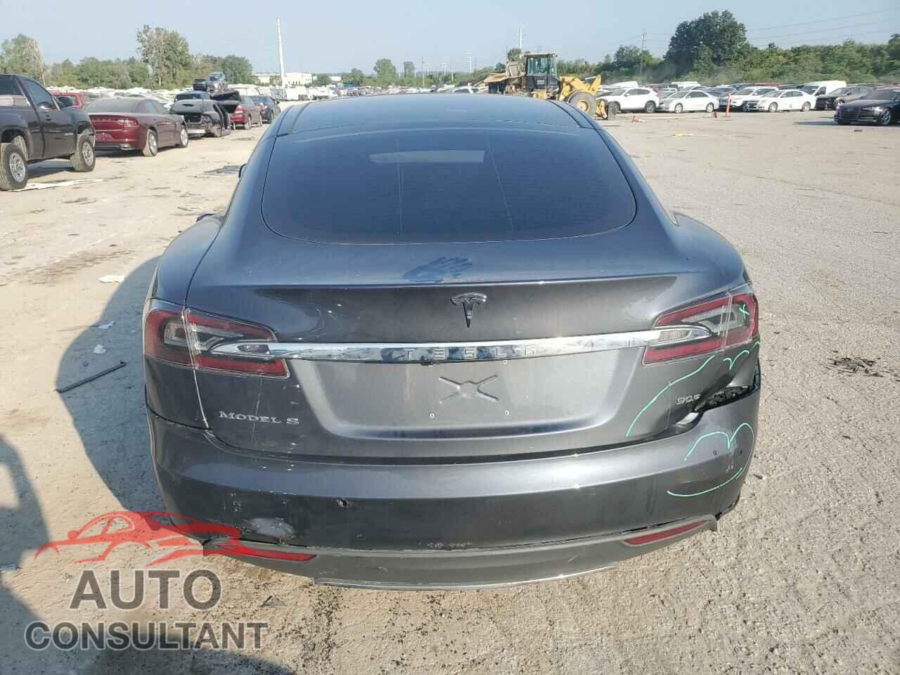 TESLA MODEL S 2016 - 5YJSA1E28GF132702