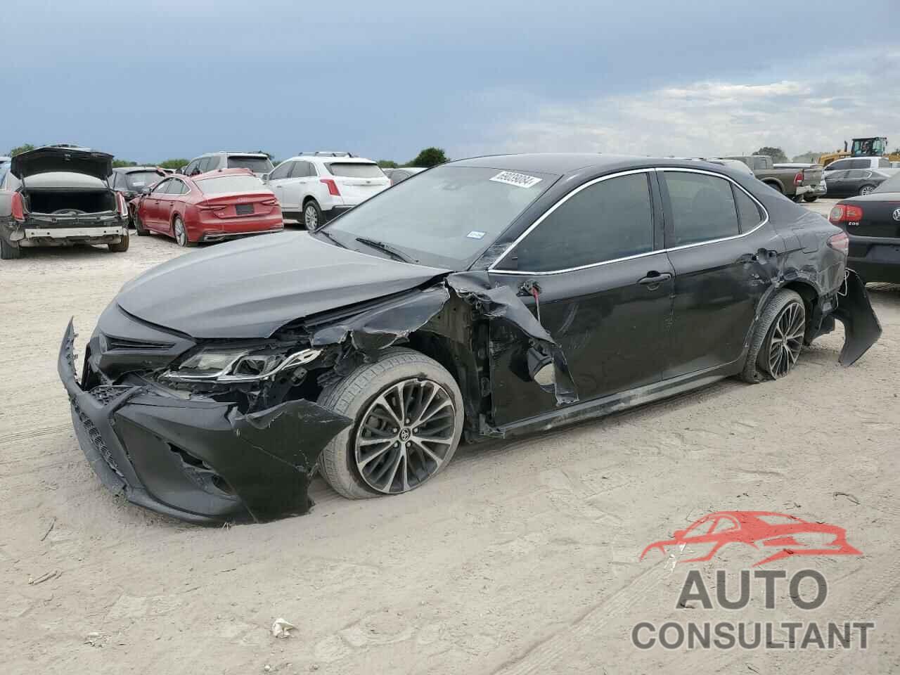 TOYOTA CAMRY 2018 - 4T1B11HKXJU566965
