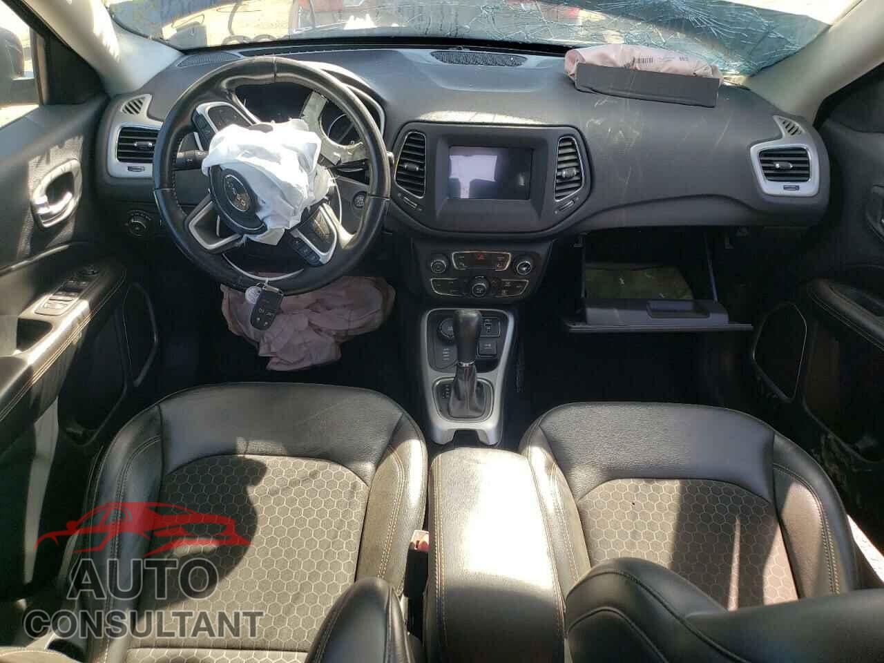 JEEP COMPASS 2020 - 3C4NJDBB3LT234570