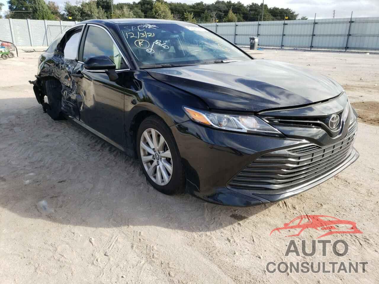 TOYOTA CAMRY 2018 - 4T1B11HKXJU067115