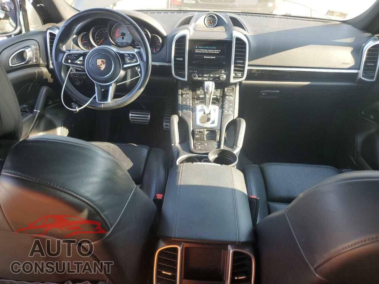 PORSCHE CAYENNE 2017 - WP1AB2A23HLA51446