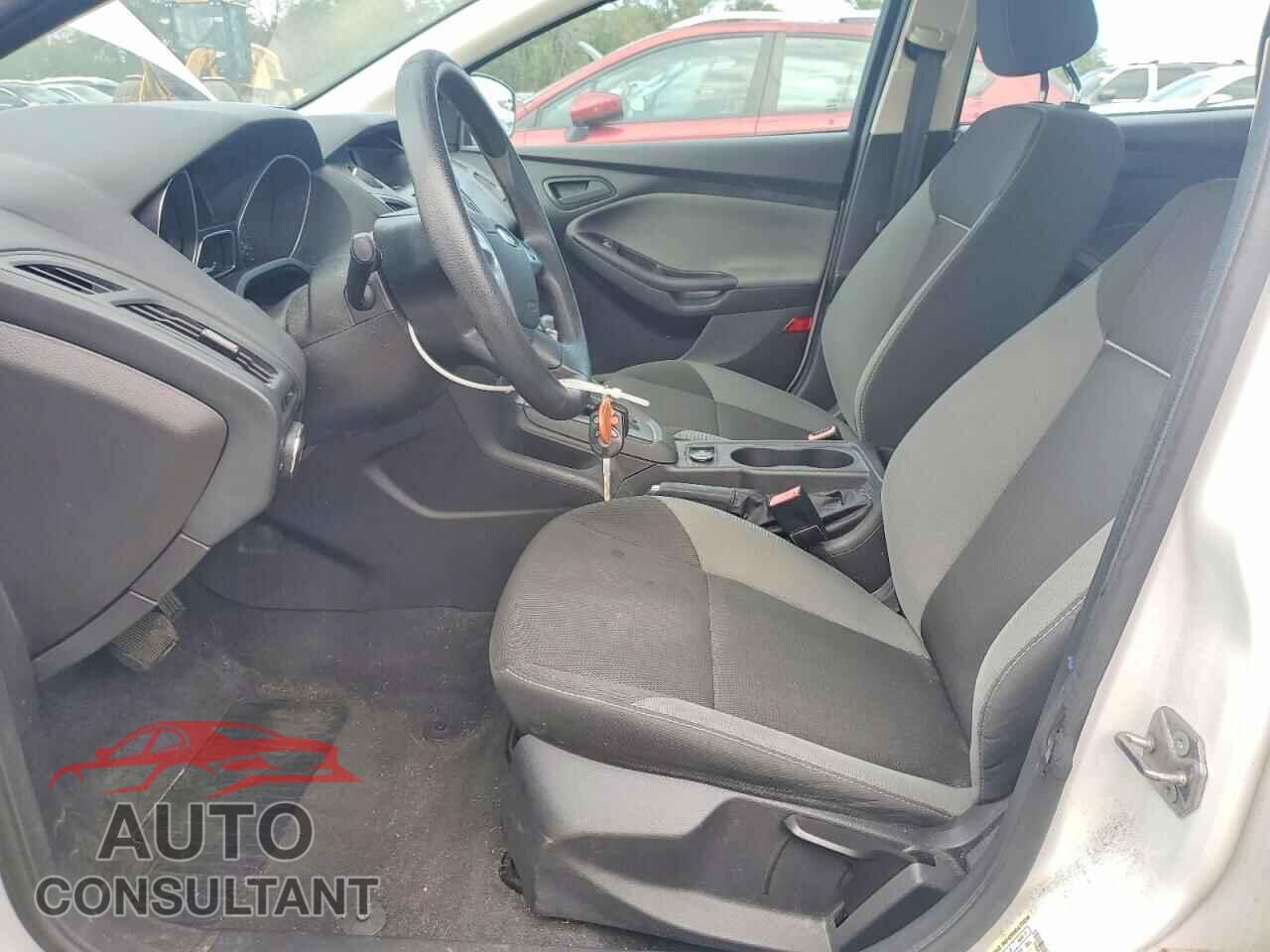 FORD FOCUS 2013 - 1FADP3E2XDL149907