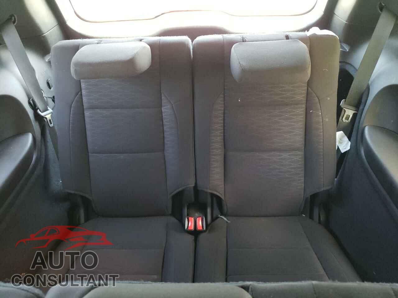 DODGE DURANGO 2018 - 1C4RDJAG2JC330476
