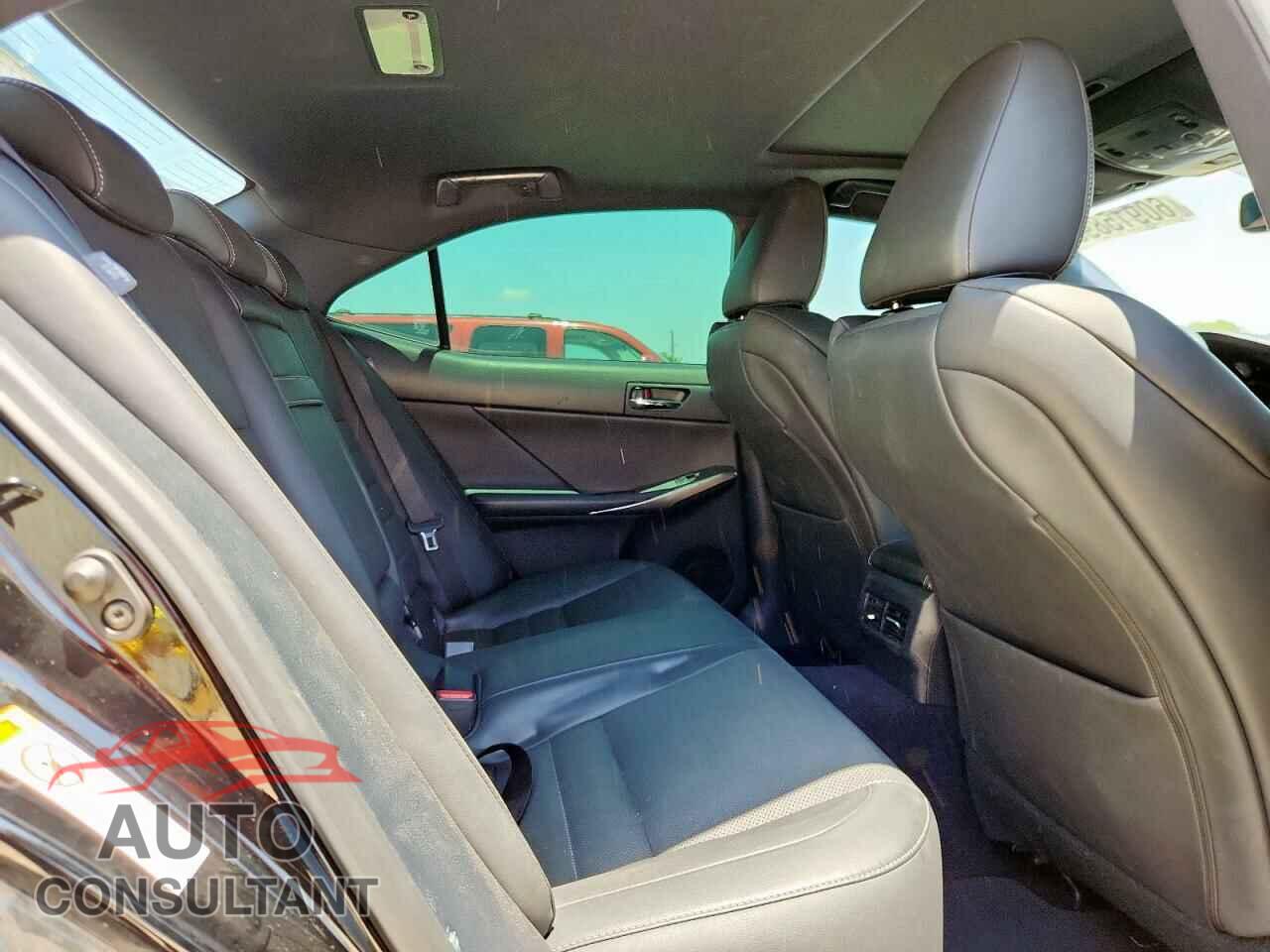 LEXUS IS 2014 - JTHBF1D24E5031835