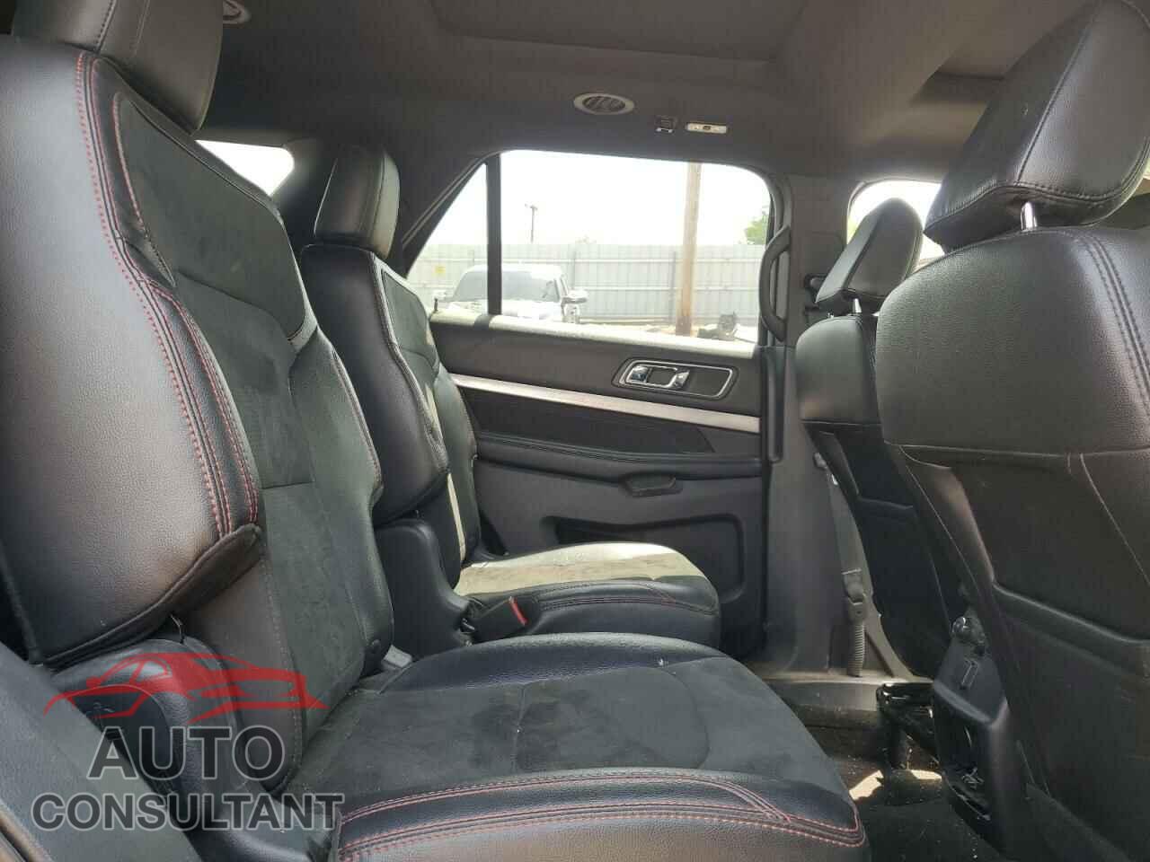 FORD EXPLORER 2018 - 1FM5K7D83JGB06603