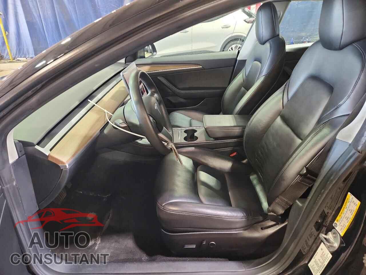 TESLA MODEL 3 2022 - 5YJ3E1EA6NF369654