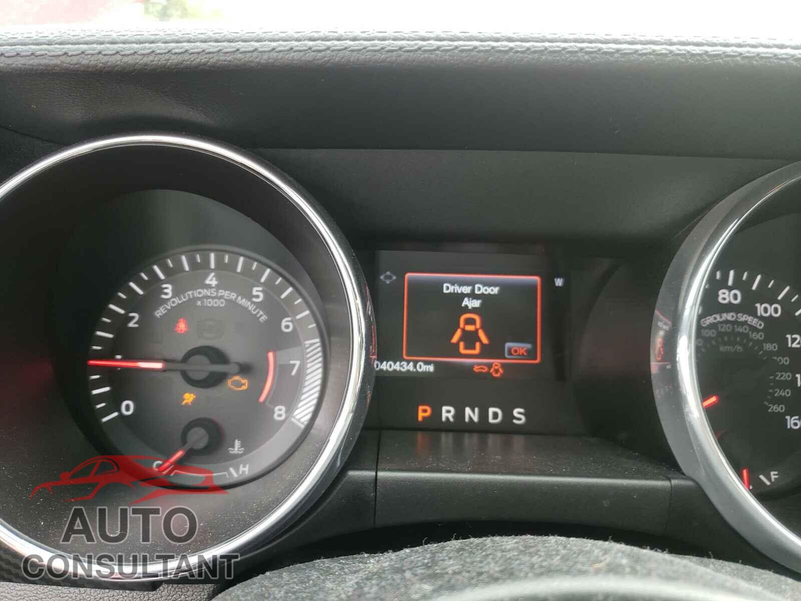 FORD MUSTANG 2017 - 1FA6P8AMXH5301403