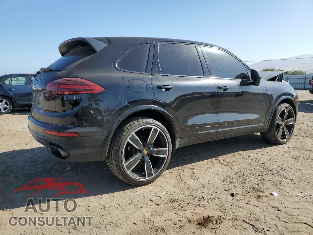 PORSCHE CAYENNE 2017 - WP1AA2A25HKA89656