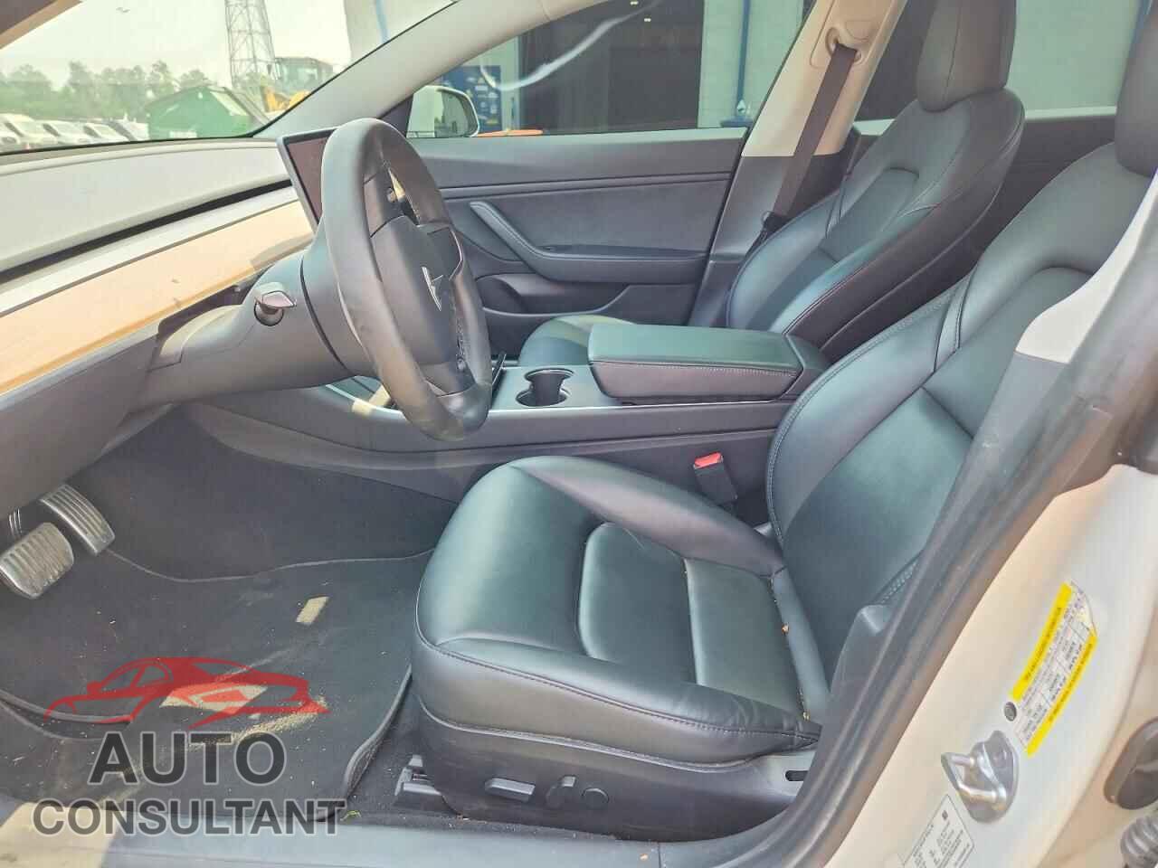 TESLA MODEL 3 2020 - 5YJ3E1EB8LF811758