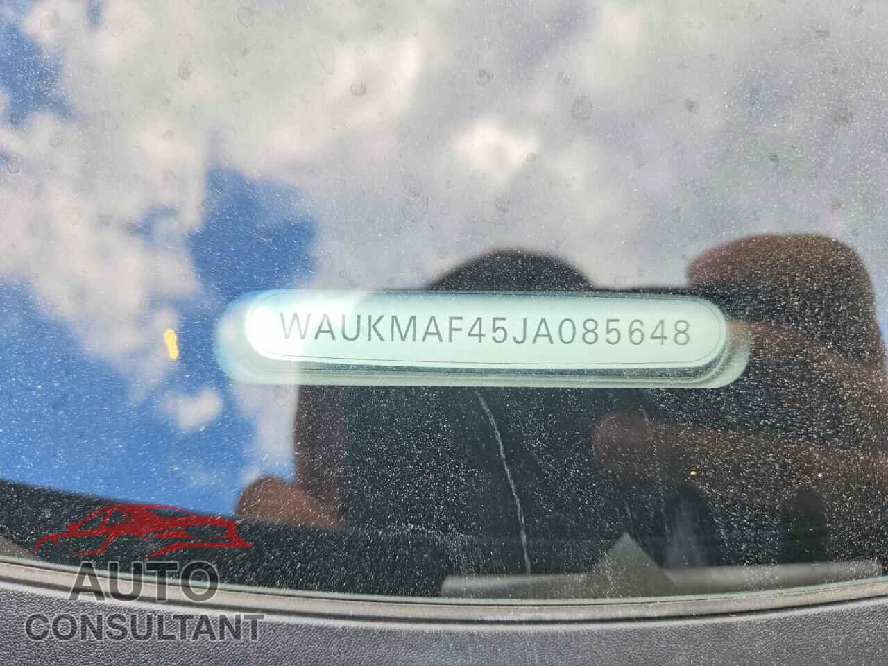 AUDI A4 2018 - WAUKMAF45JA085648