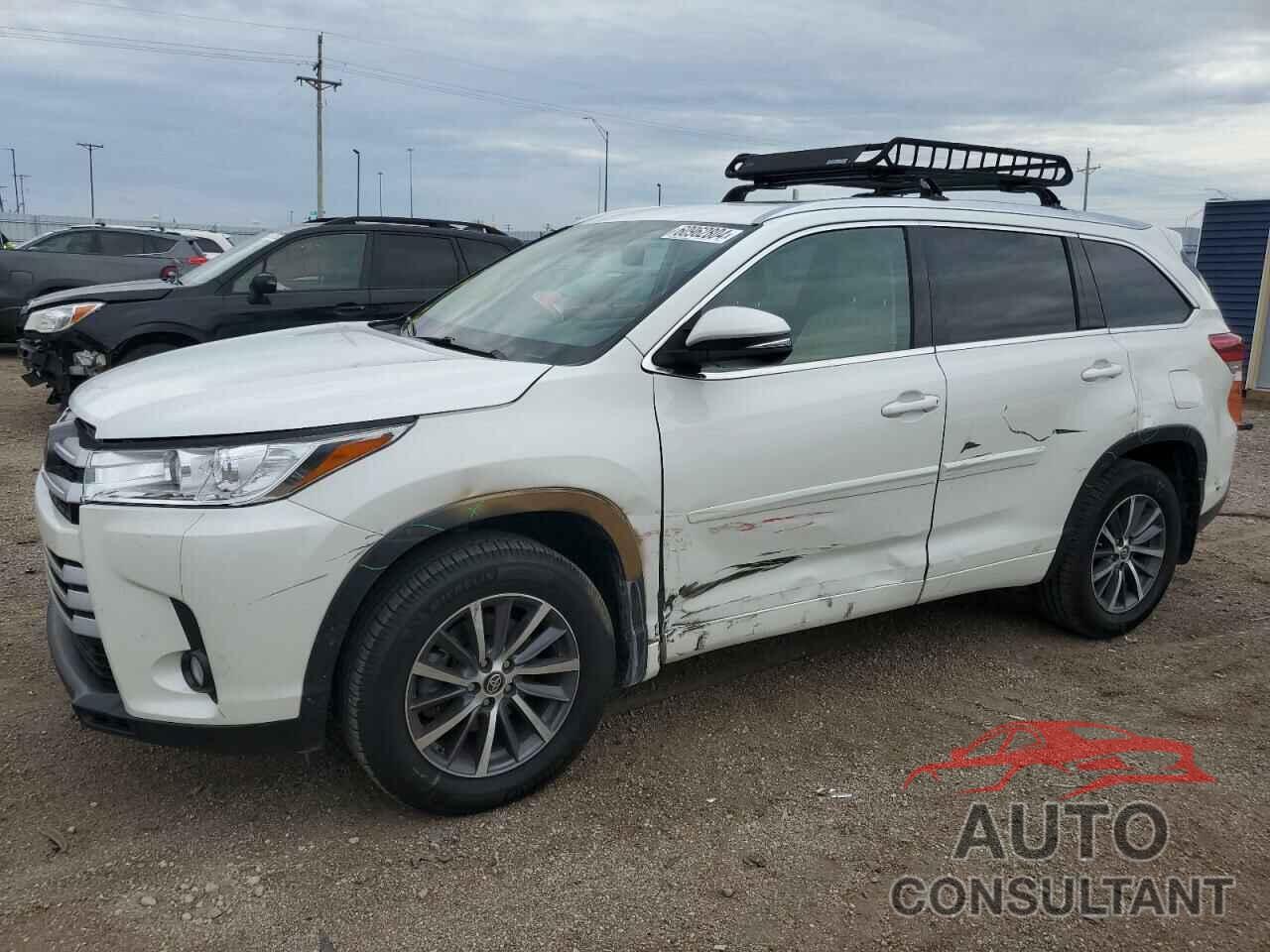 TOYOTA HIGHLANDER 2018 - 5TDJZRFH3JS491741