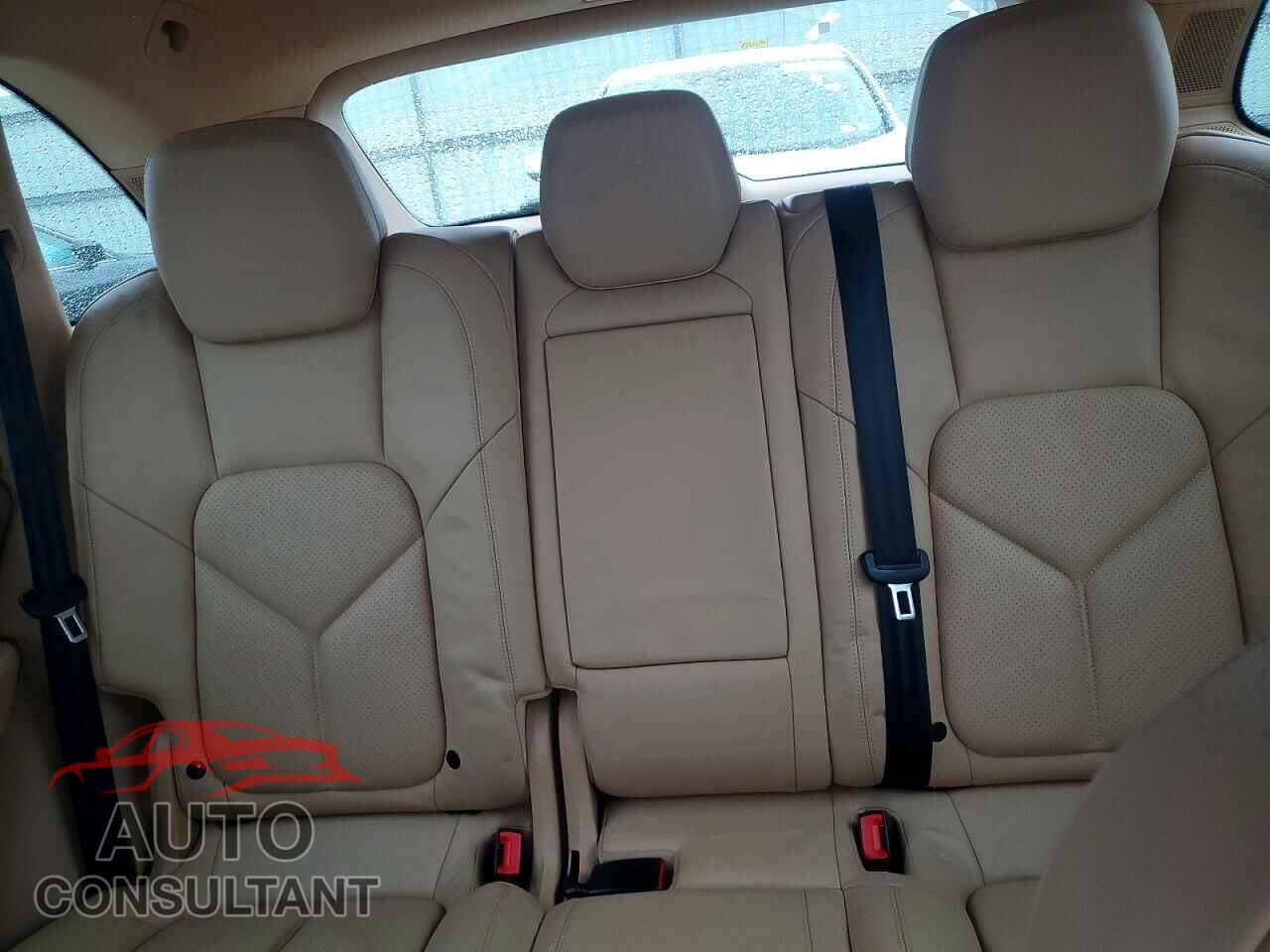 PORSCHE CAYENNE 2012 - WP1AB2A23CLA42206