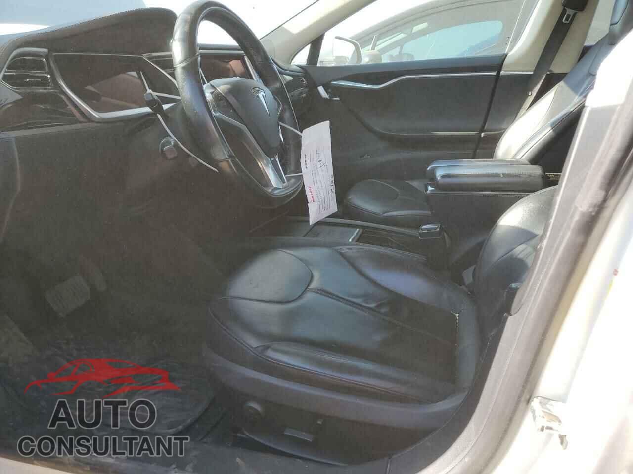 TESLA MODEL S 2013 - 5YJSA1DN0DFP08094