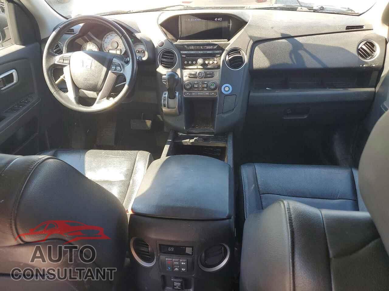HONDA PILOT 2013 - 5FNYF4H5XDB052123