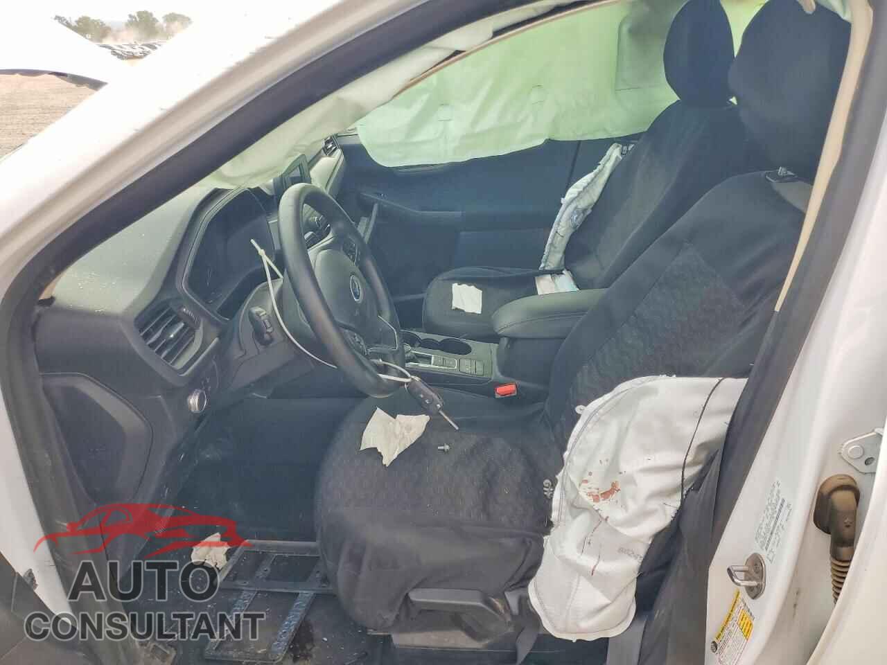 FORD ESCAPE 2020 - 1FMCU0F61LUA84271