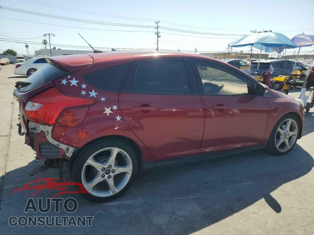FORD FOCUS 2014 - 1FADP3K26EL247726