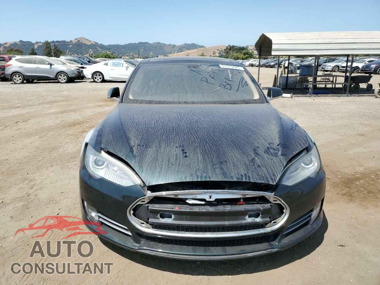 TESLA MODEL S 2012 - 5YJSA1DN3CFP02708