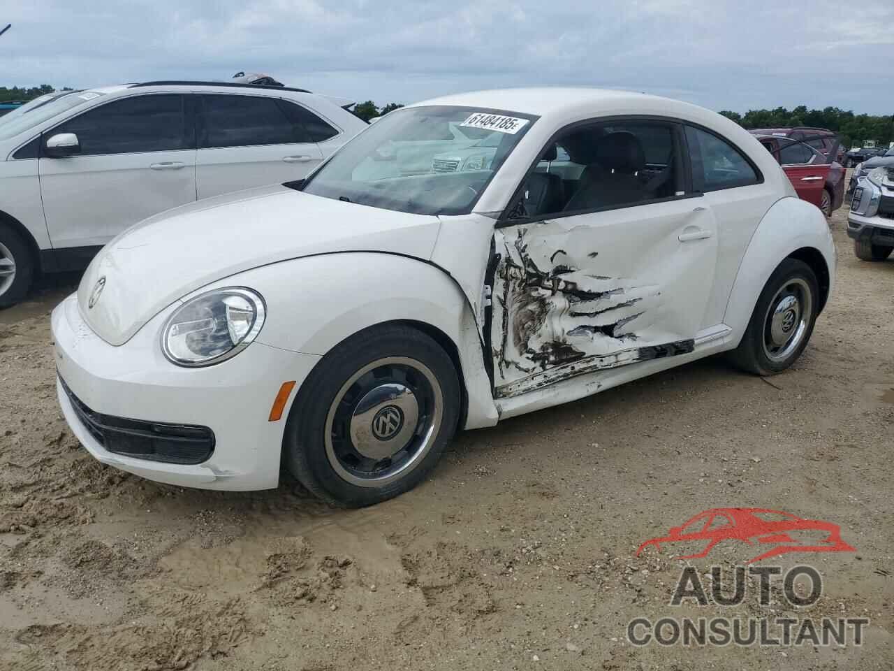 VOLKSWAGEN BEETLE 2013 - 3VWJP7AT8DM607703