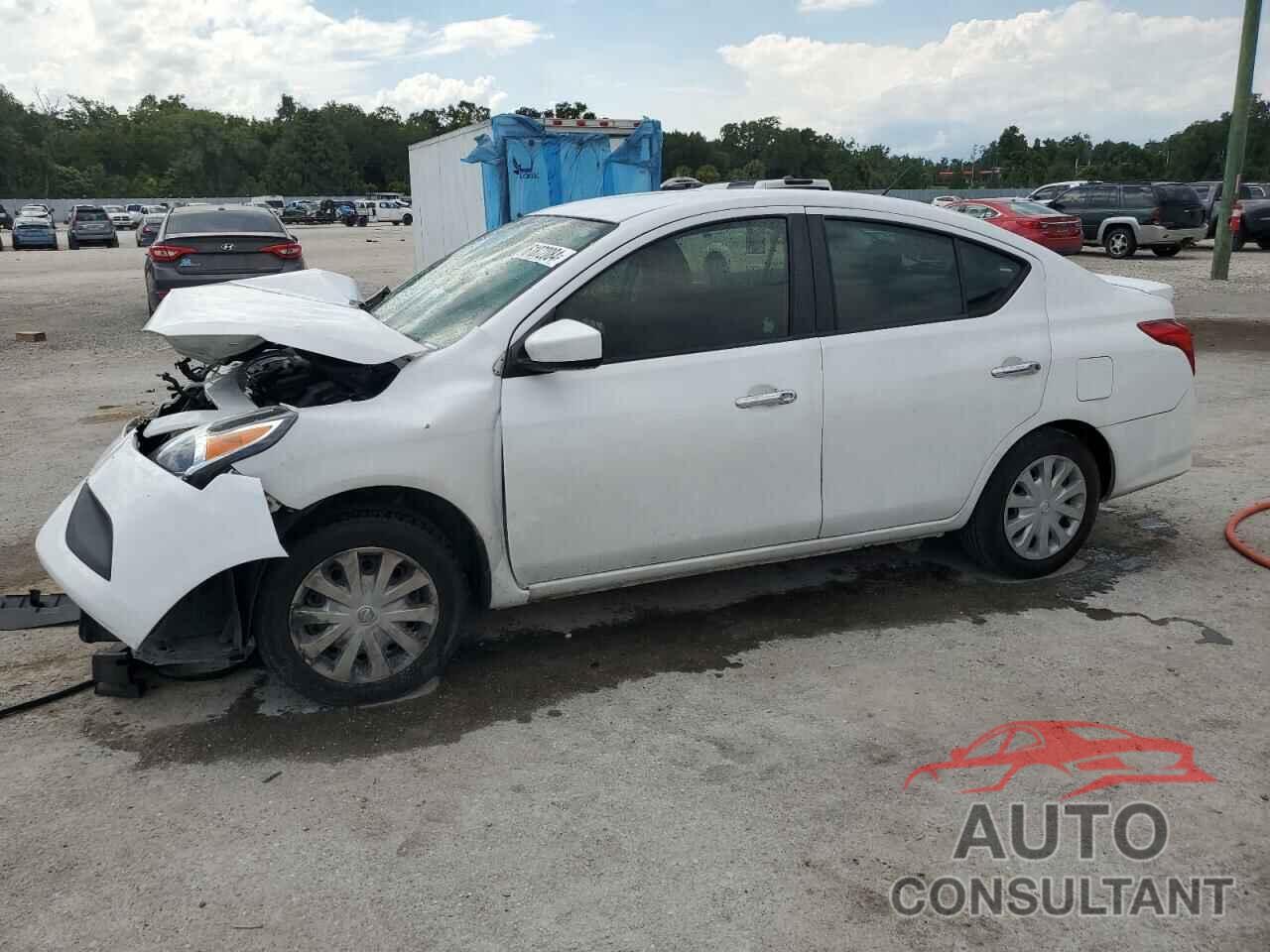 NISSAN VERSA 2019 - 3N1CN7AP8KL859350