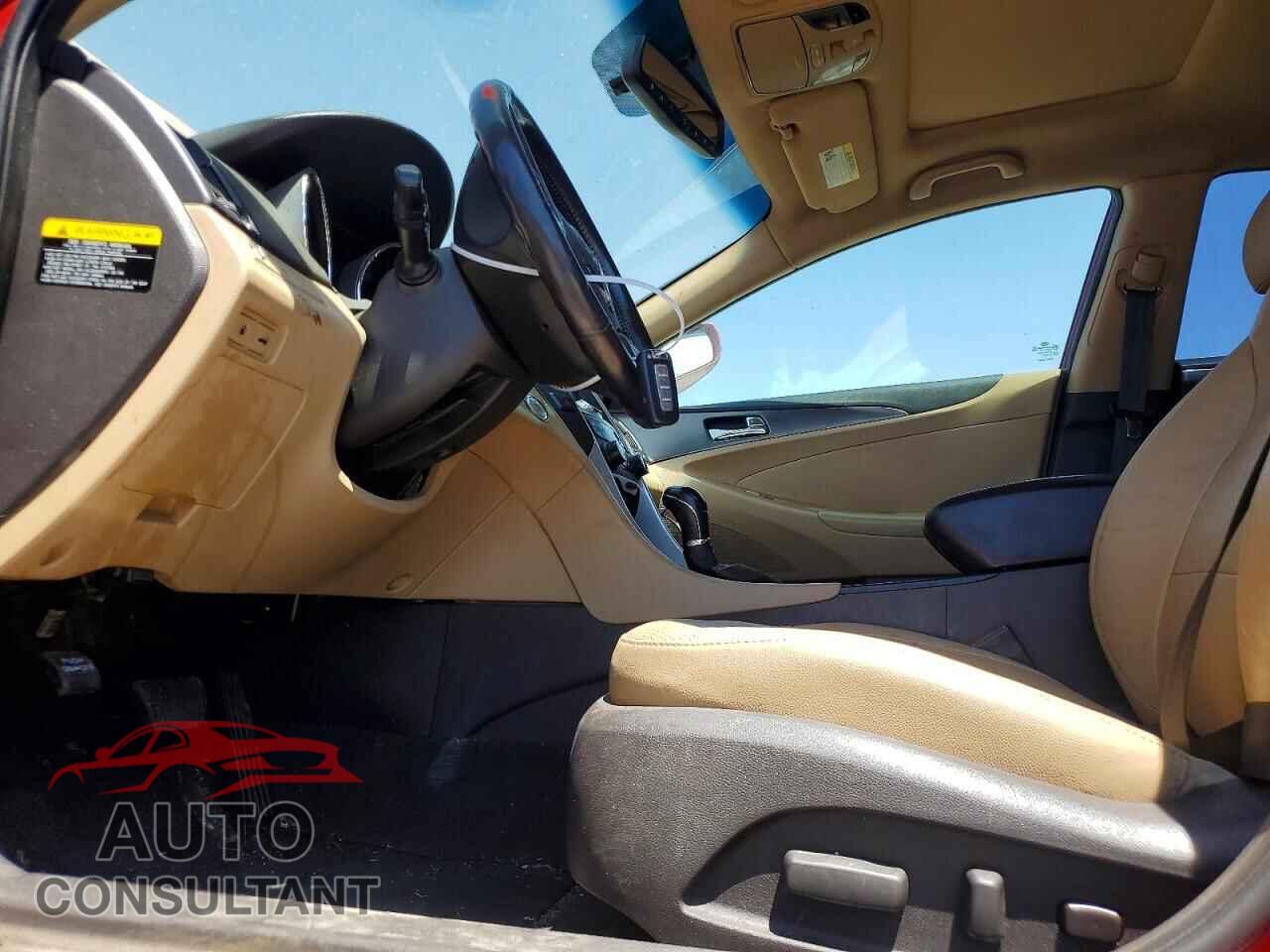 HYUNDAI SONATA 2014 - KMHEC4A41EA111806