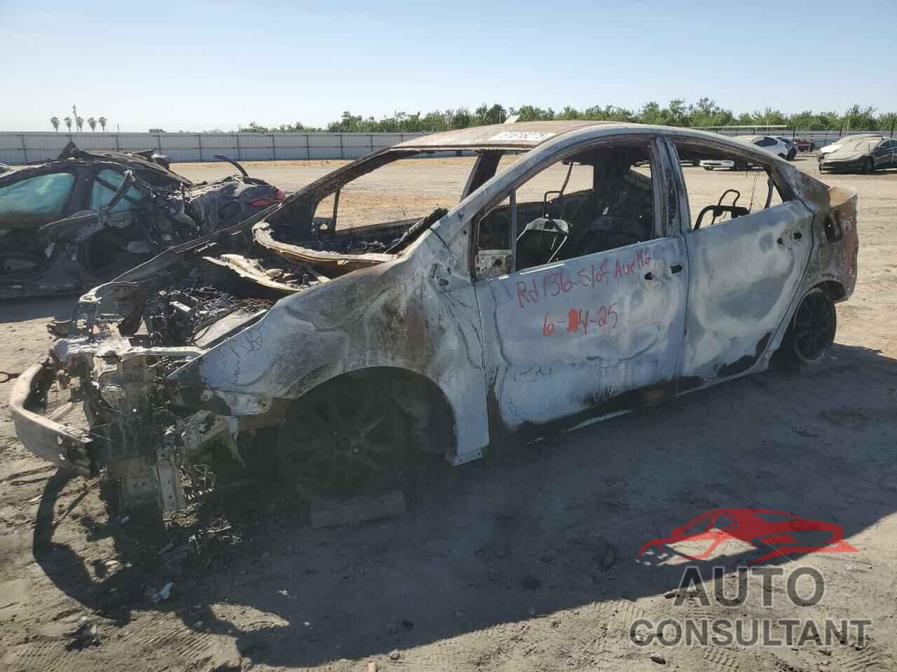TOYOTA PRIUS 2016 - JTDKBRFU1G3009297