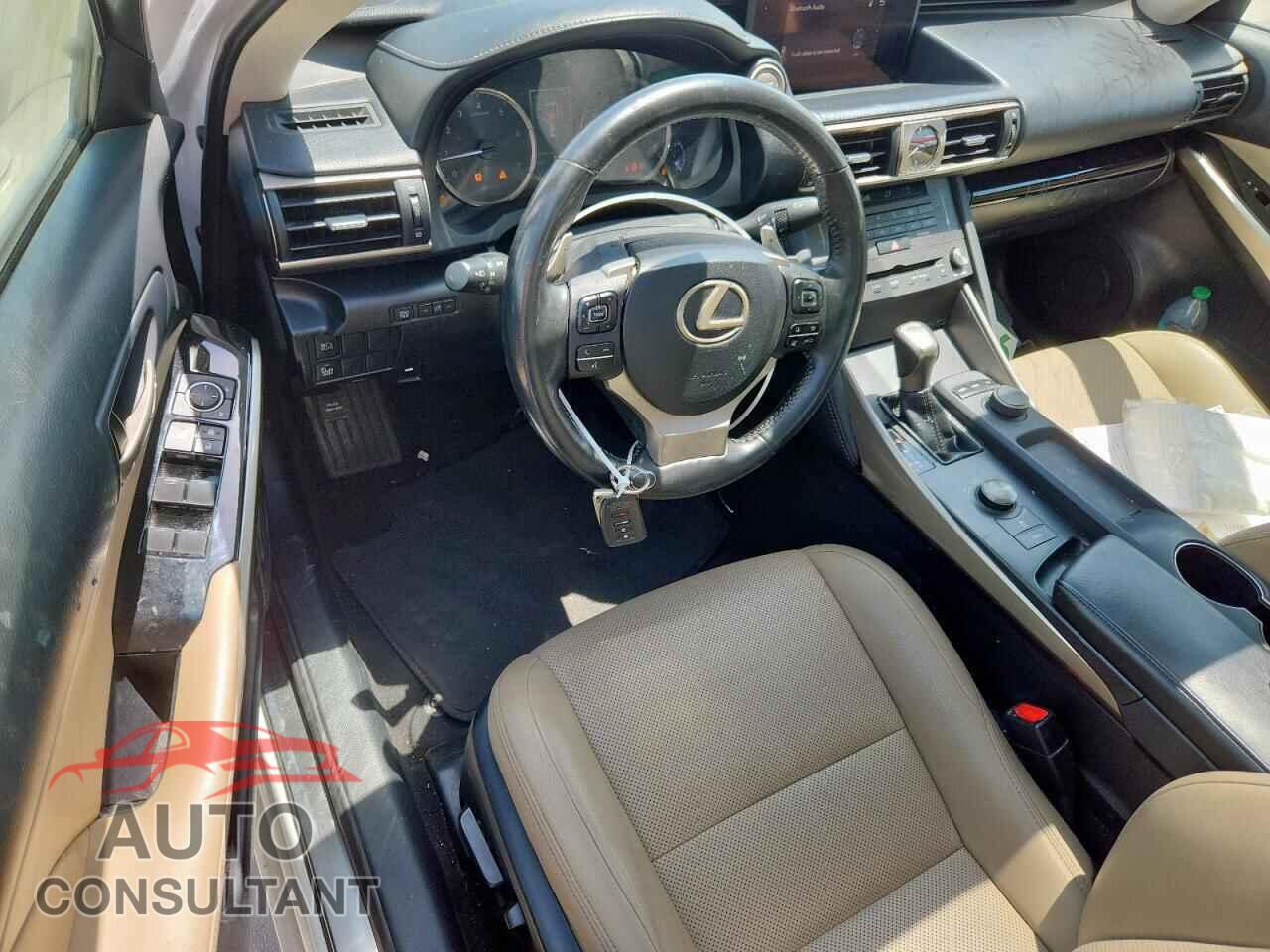 LEXUS IS 2019 - JTHBA1D24K5094203
