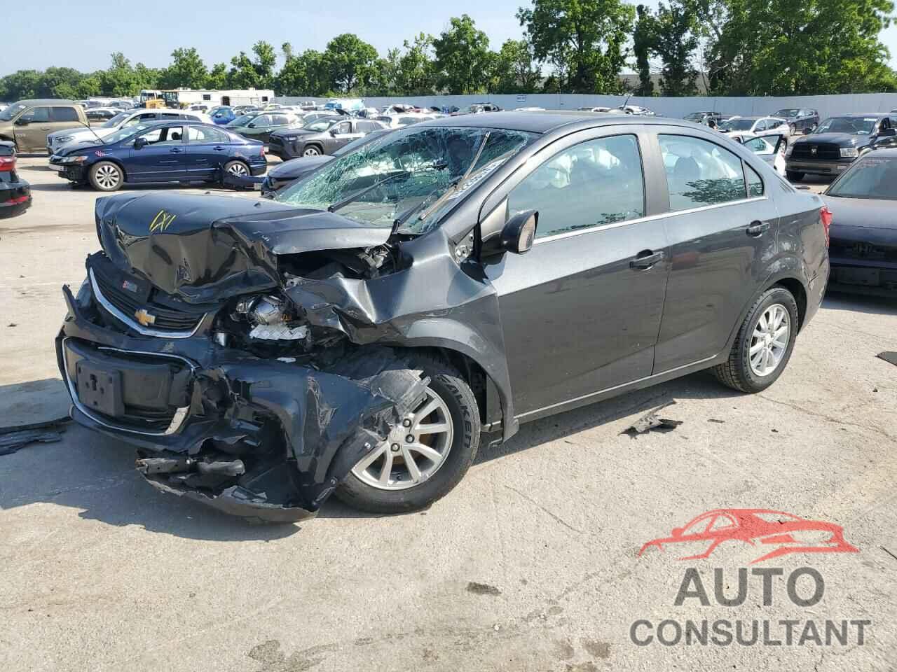 CHEVROLET SONIC 2020 - 1G1JD5SB2L4103043