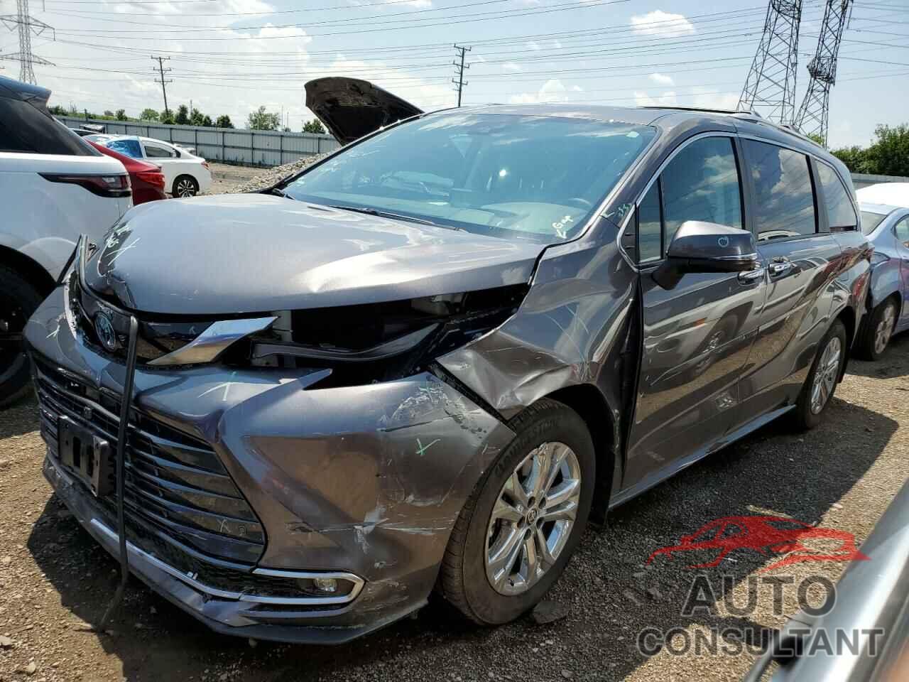 TOYOTA SIENNA 2023 - 5TDESKFC4PS106844