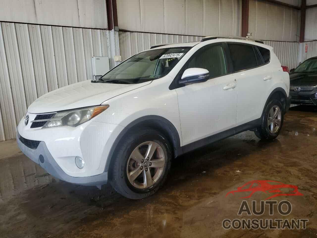 TOYOTA RAV4 2015 - JTMRFREV3FJ030143