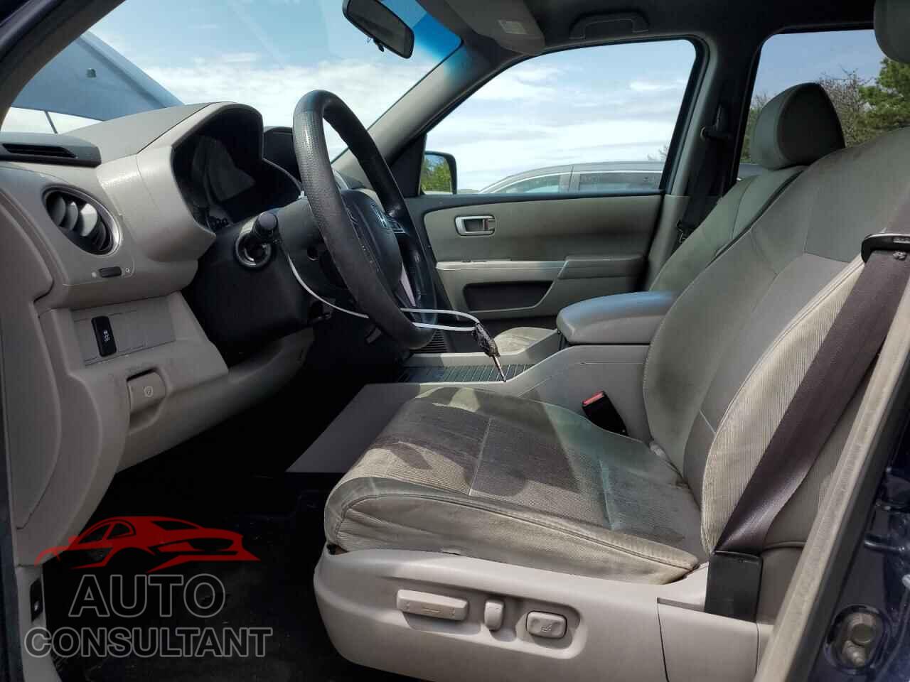 HONDA PILOT 2013 - 5FNYF4H46DB048982