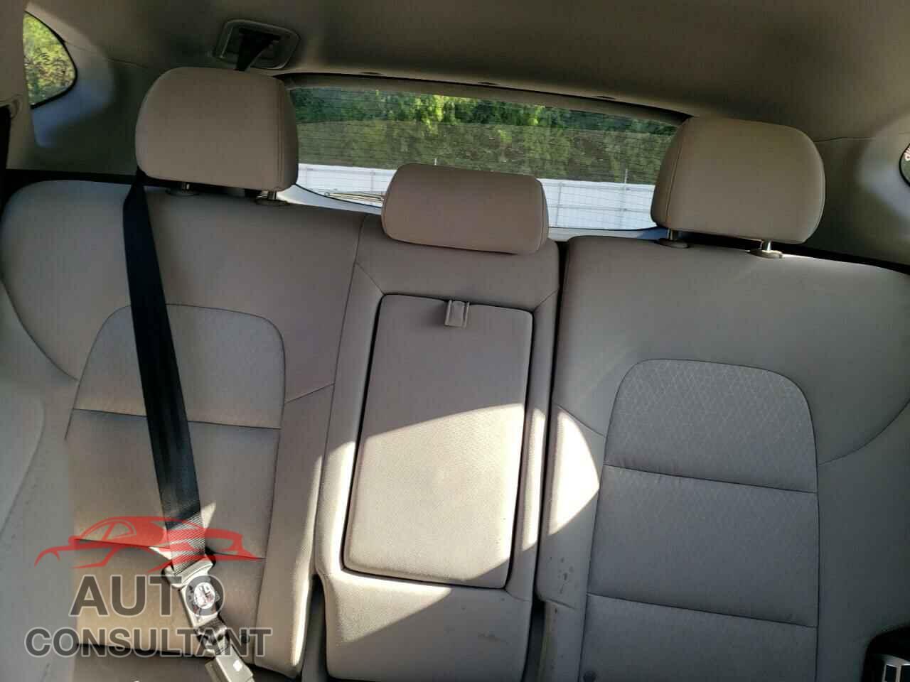 HYUNDAI TUCSON 2017 - KM8J3CA42HU355430