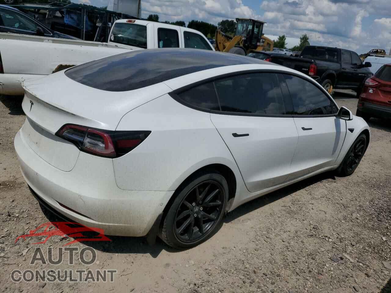 TESLA MODEL 3 2018 - 5YJ3E1EB8JF066927