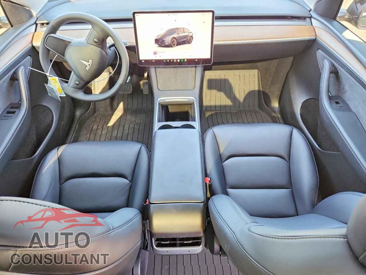 TESLA MODEL Y 2024 - 7SAYGDEE3RF163818