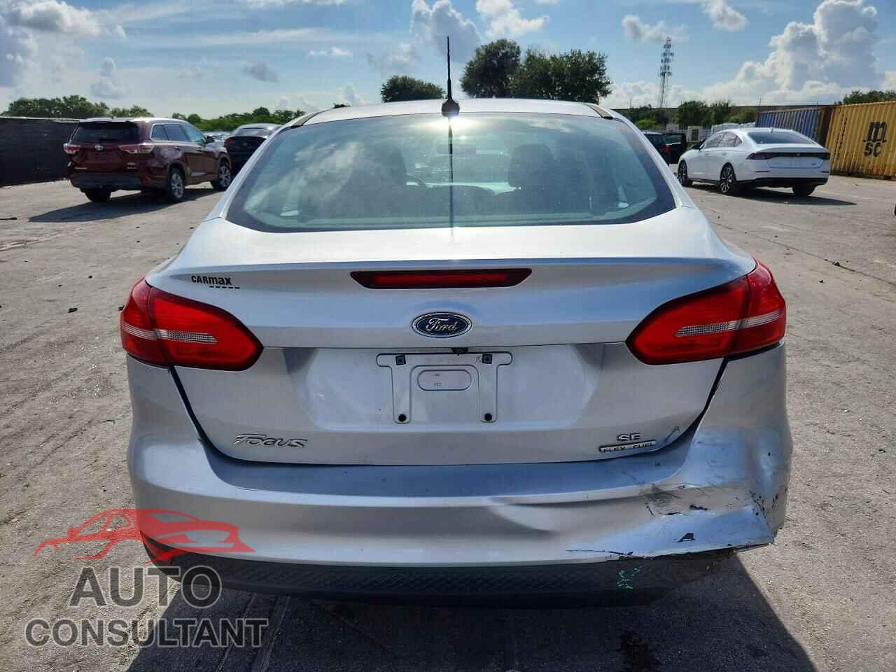 FORD FOCUS 2016 - 1FADP3F2XGL341038