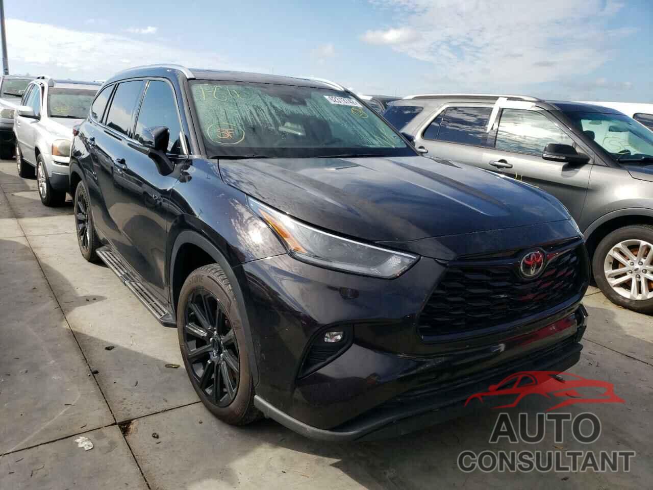 TOYOTA HIGHLANDER 2021 - 5TDGZRAH3MS054618