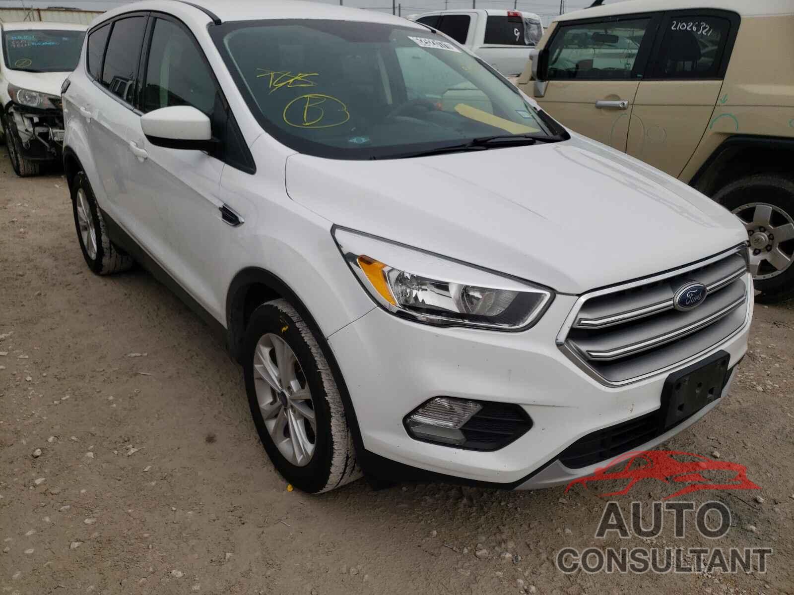 FORD ESCAPE 2017 - 1FMCU0GD1HUE15466